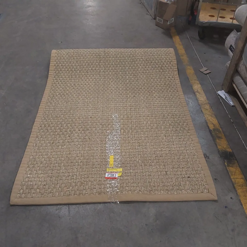 QUALITY DELAPENA NATURAL/BEIGE RUG - 4' x 6'