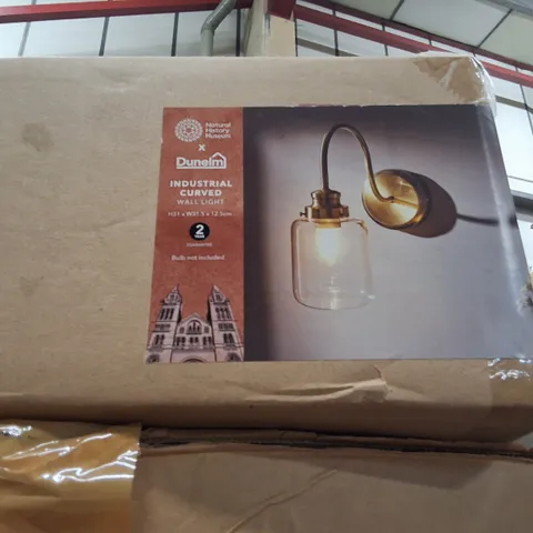 BOXED INDUSTRIAL CURVED WALL LIGHT – NATURAL HISTORY MUSEUM X DUNELM