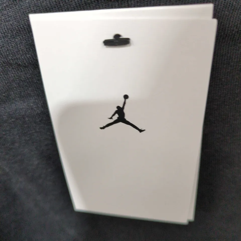 JORDAN BLACK GRAPHIC T-SHIRT – MEN'S MEDIUM (UK) NIKE