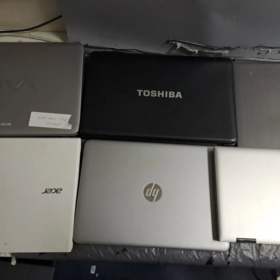 LOT OF 12 ASSORTED LAPTOPS TO INCLUDE LENOVO THINPADS, DELL INSPIRON AND VOSTRO