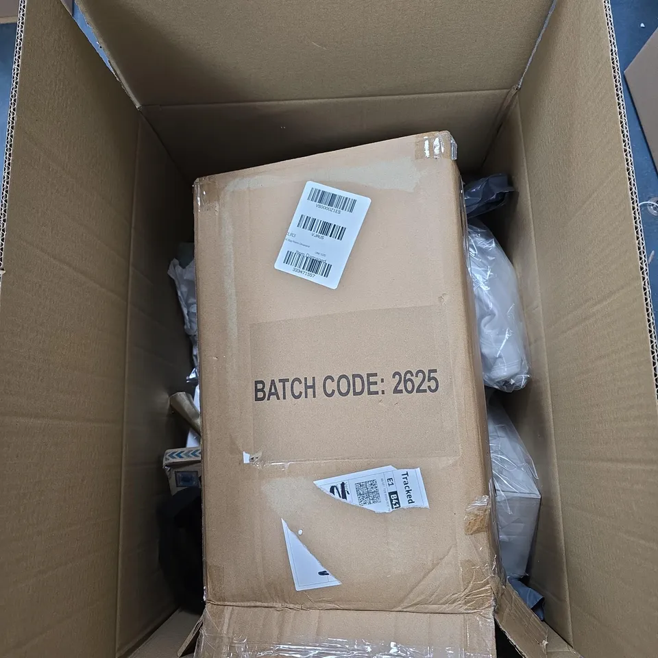 BOX OF APPROXIMATELY 12 ASSORTED ITEMS TO INCLUDE: CK ONE, CK IN2U