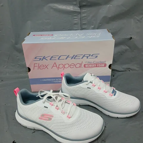 BOXED PAIR OF SKECHERS FLEX APPEAL LACE UP WOMENS TRAINERS UK 6