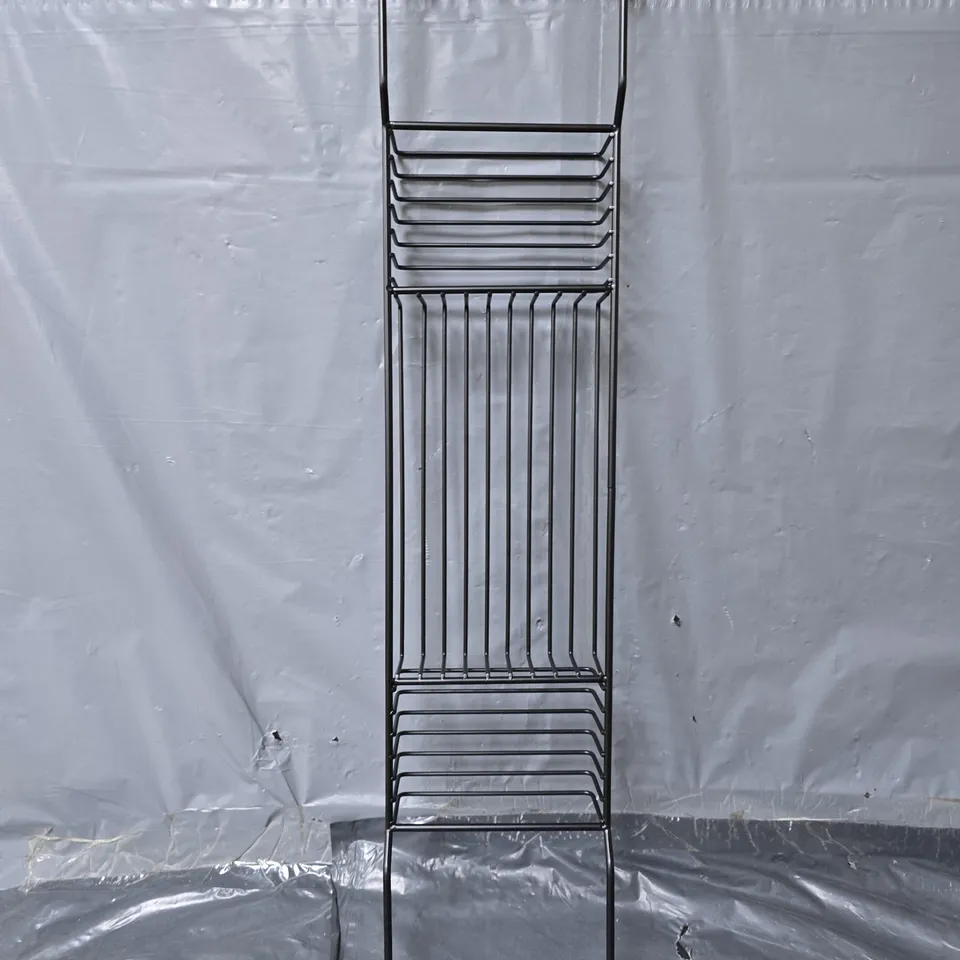 BLACK WIRE BATH TRAY 
