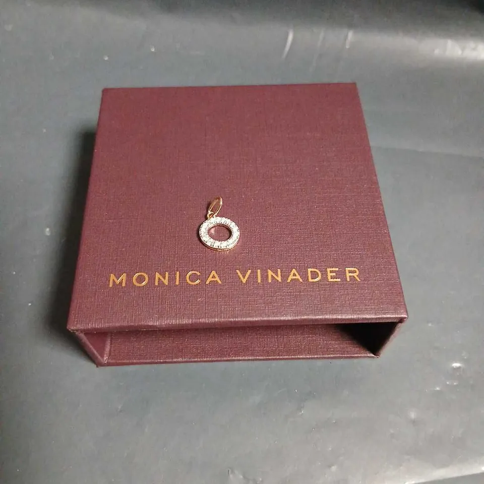 MONICA VINADER CIRCULAR PAVÉ PENDANT CHARM – BOXED
