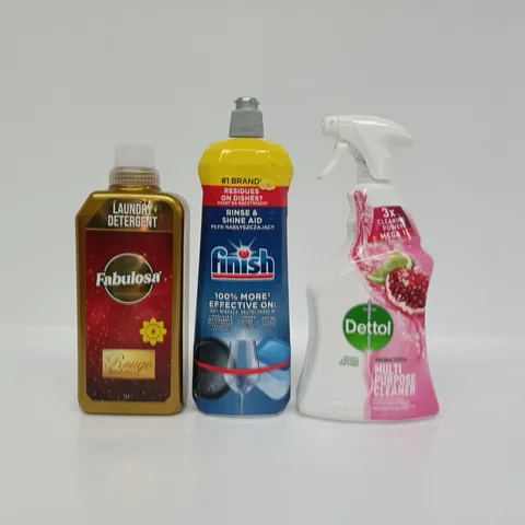 APPROXIMATELY 12 ASSORTED HOUSEHOLD ITEMS TO INCLUDE DETTOL, FINISH, FABULOSA, ETC