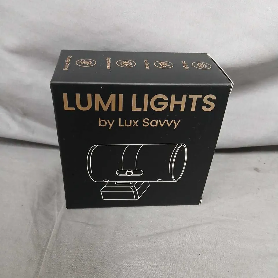 LUMI LIGHTS BY LUX SAVVY – LAMP (BOXED)