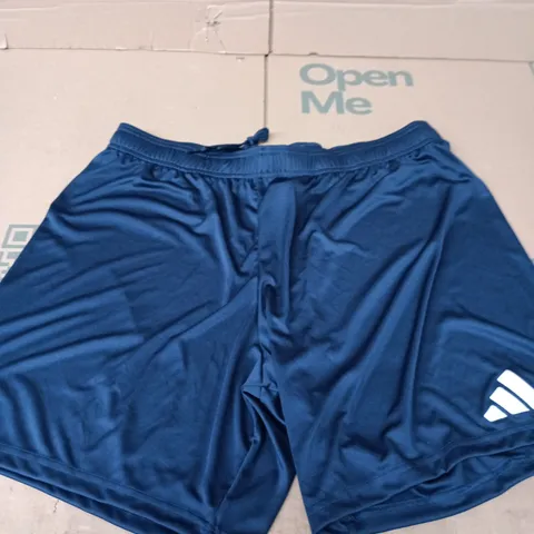 ADIDAS ENT26 SHORTS IN NAVY - UK 2XL