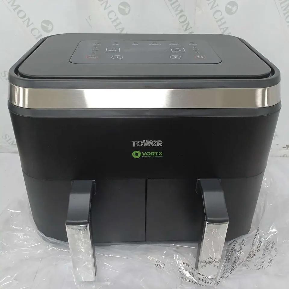 BOXED TOWER 8 LITRE DUAL BASKET AIR FRYER IN BLACK