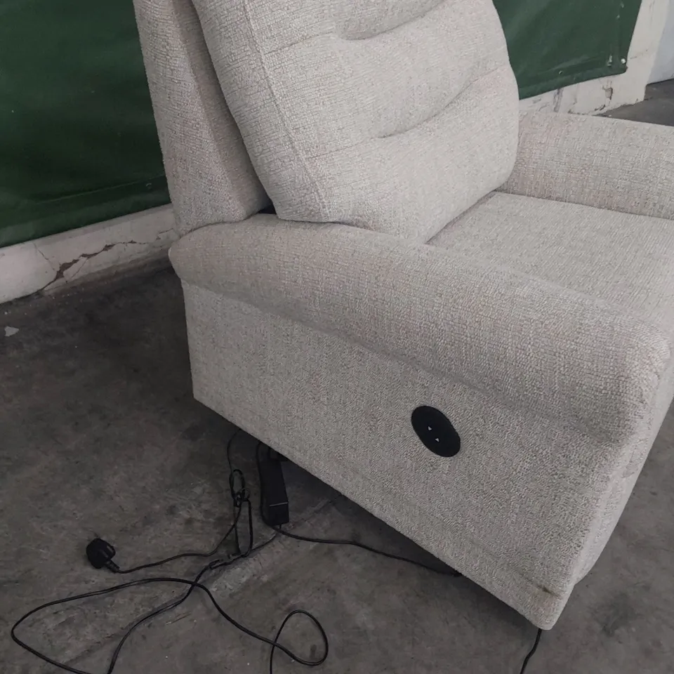 QUALITY BRITISH DESIGNER G PLAN HOLMES POWER RECLINING EASY CHAIR EIDER SAND FABRIC