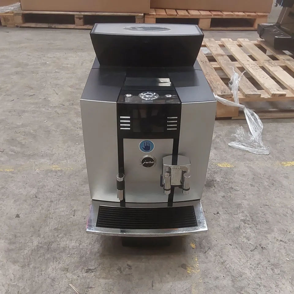 GIGA X3C PROFESSIONAL BTC COMMERCIAL COFFEE MACHINE