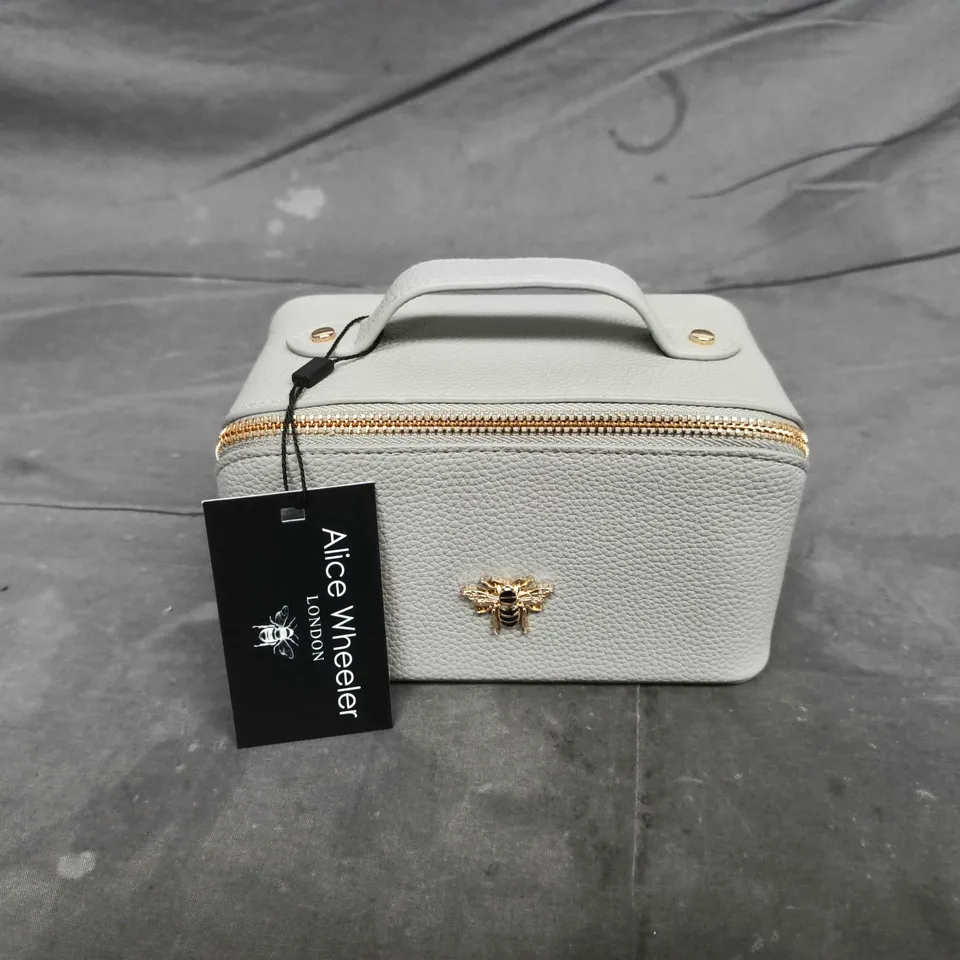 ALICE WHEELER PISTACHIO MINI TRAIN CASE