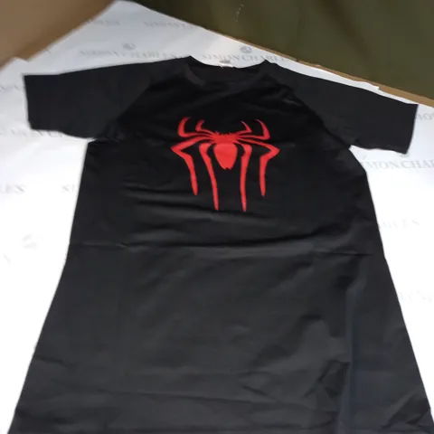 XL SPIDER MAN DESIGNED T SHIRT 