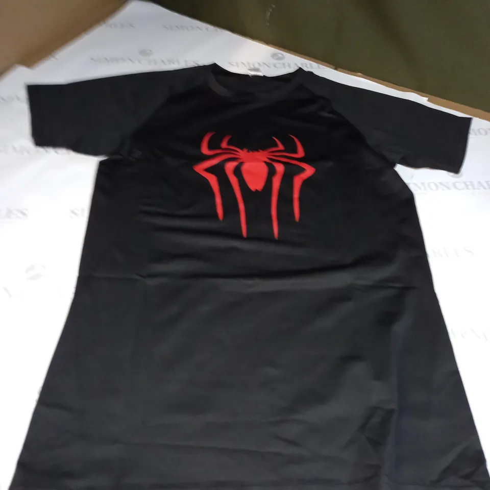 XL SPIDER MAN DESIGNED T SHIRT 
