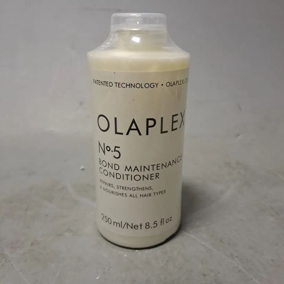 SEALED OLAPLEX N05 BOND MAINTENANCE CONDITIONER 250ML