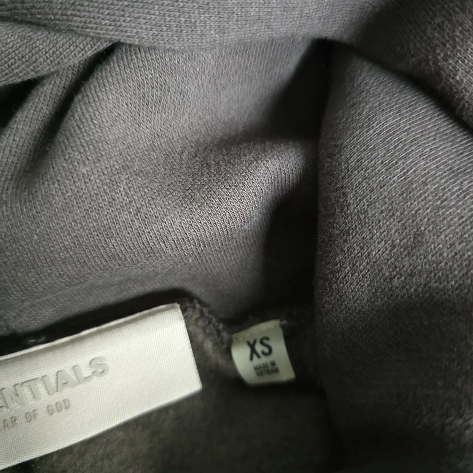 FEAR OF GOD ESSENTIALS HOODIE UK XS – DARK GREY WITH 1977 PRINT