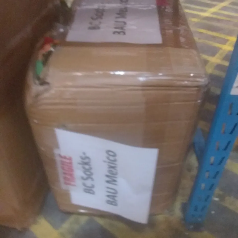 APPROXIMATELY 360 PAIRS OF BRAND NEWVBIER CO. UK 7-11/EU 42-46 80% COTTON 17% NYLON 3% SPANDEX SOCKS
