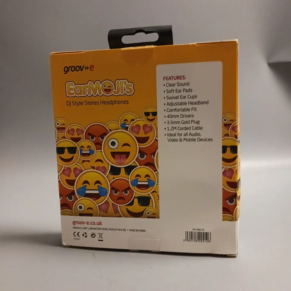 BOXED GROOVE EARMOJIS DJ STYLE STEREO HEADPHONES IN BLACK AND YELLOW