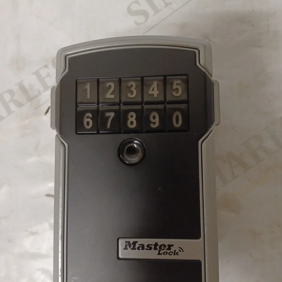 MASTER LOCK CONNECTED KEY SAFE