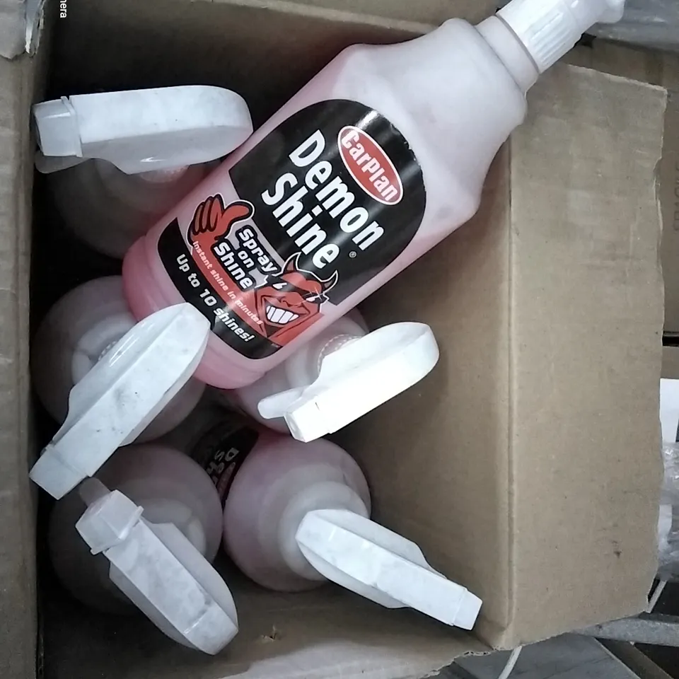 LOT OF 6 1L DEMON SHINE SPRAY ON SHINE BOTTLES