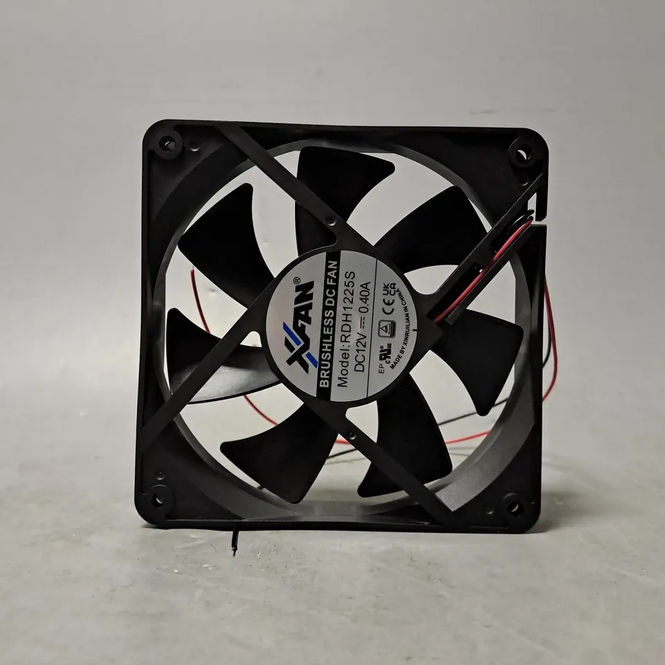 BOX OF APPROXIMATELY 28 XFAN BRUSHLESS DC FAN RDH1225S