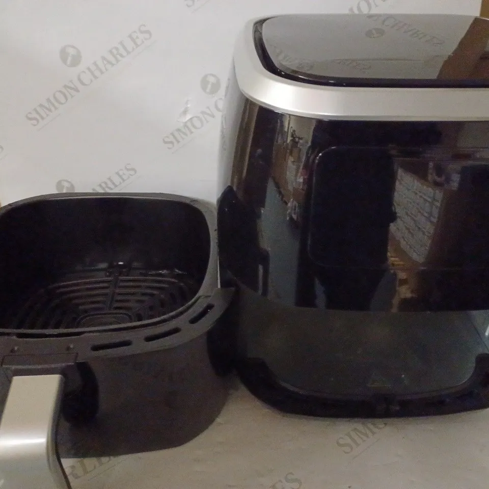AMAZON BASICS 6-LITRE AIR FRYER