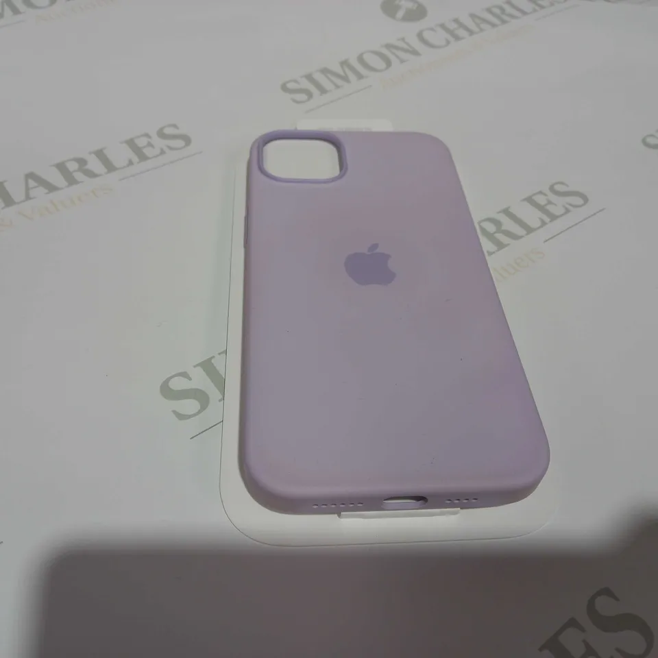 IPHONE 14 PLUS SILICONE CASE