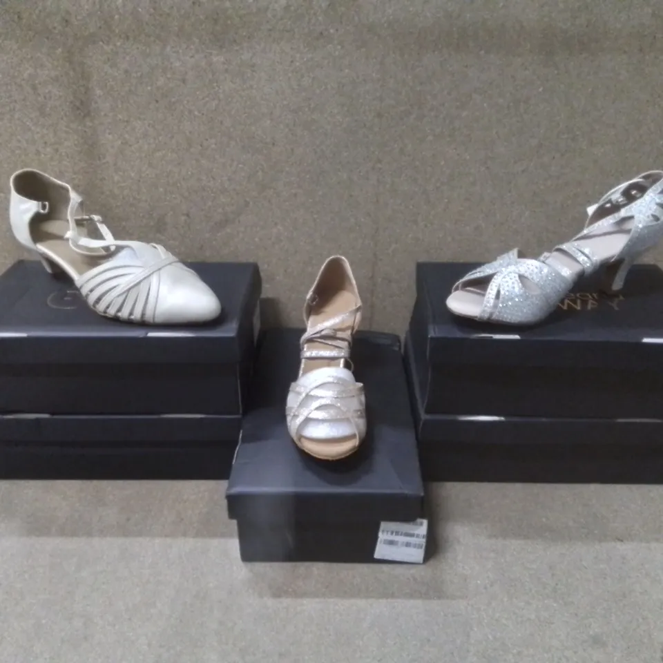 5 X BOXED MIXED ASSORTMENT OF WOMEN'S DANCEAND SWAY SHOES - COLOURS AND SIZES MAY VARY