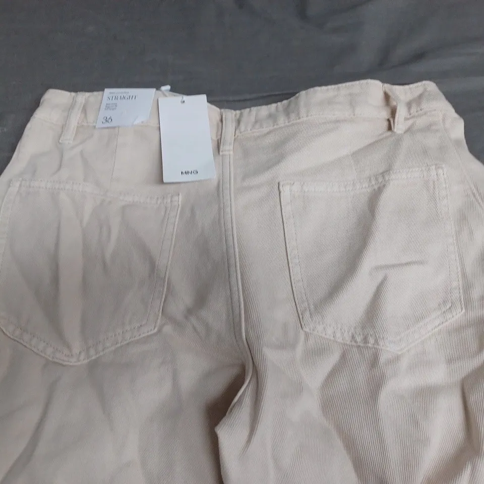 MNG REGULAR FIT MID WAIST CREAM JEANS - UK 8
