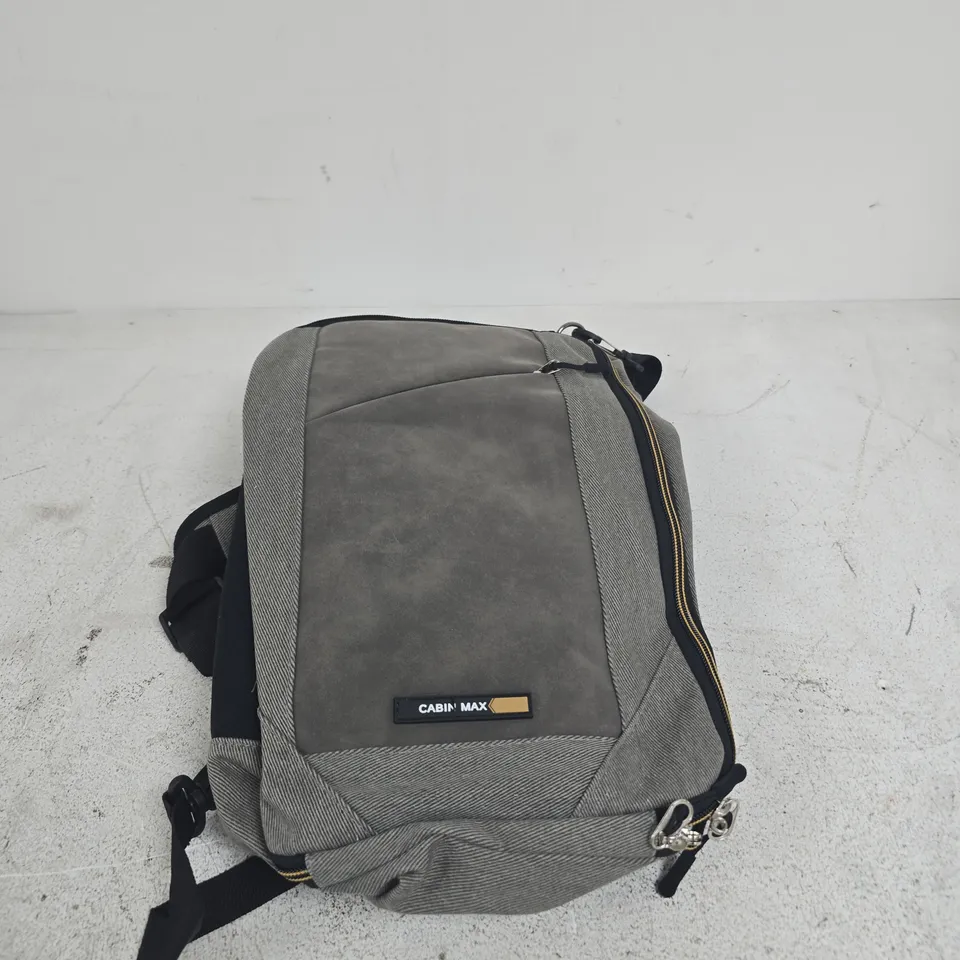 CABIN MAX MANHATTAN 20L BACKPACK – UNDERSEAT CABIN BAG (40 X 25 X 20 CM)