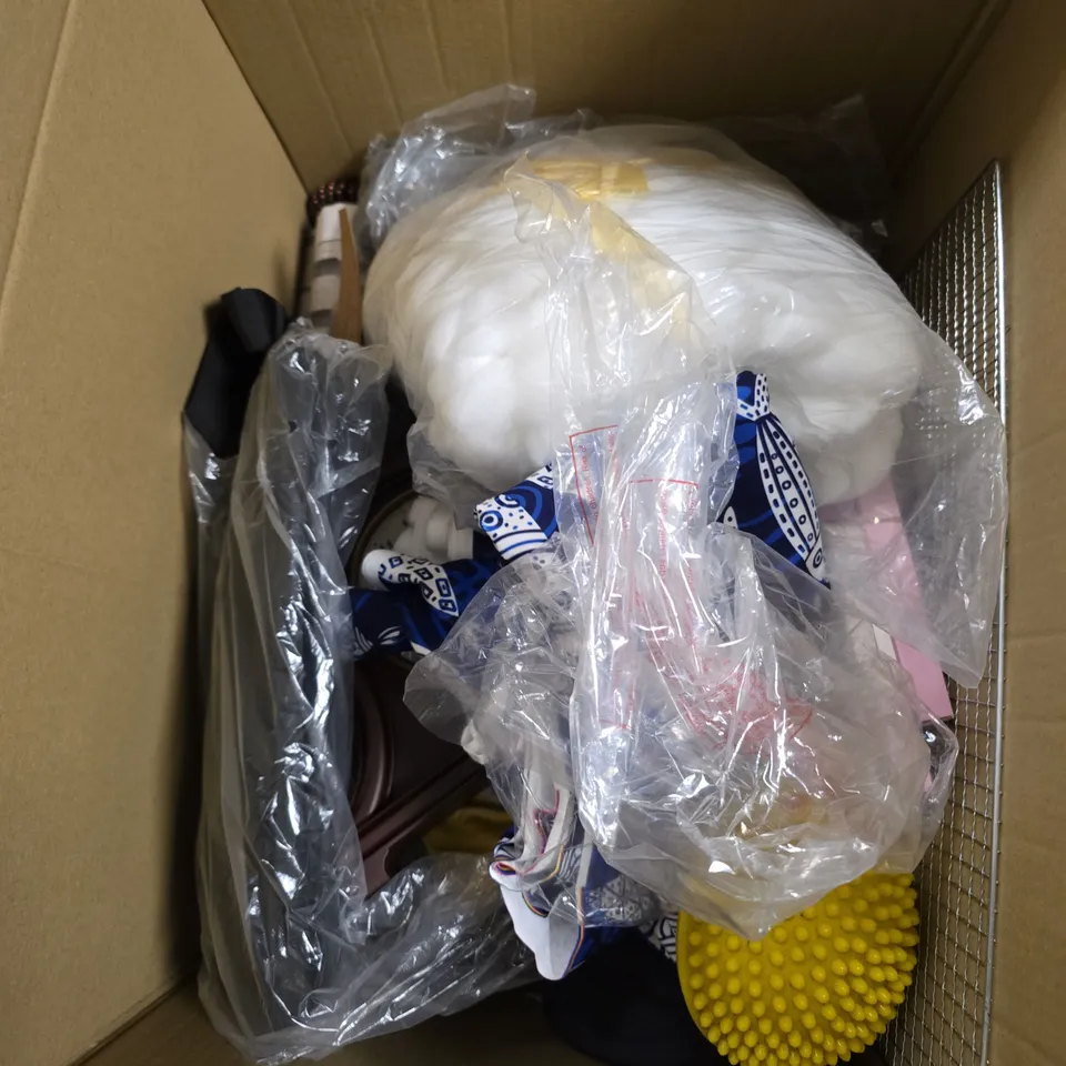 BOX OF APPROXIMATELY 10 ASSORTED HOUSEHOLD ITEMS TO INCLUDE - EVA YOGA BLOCK - FLO TAMPONS - SELF ADHESIVE LABELS - ETC - COLLECTION ONLY