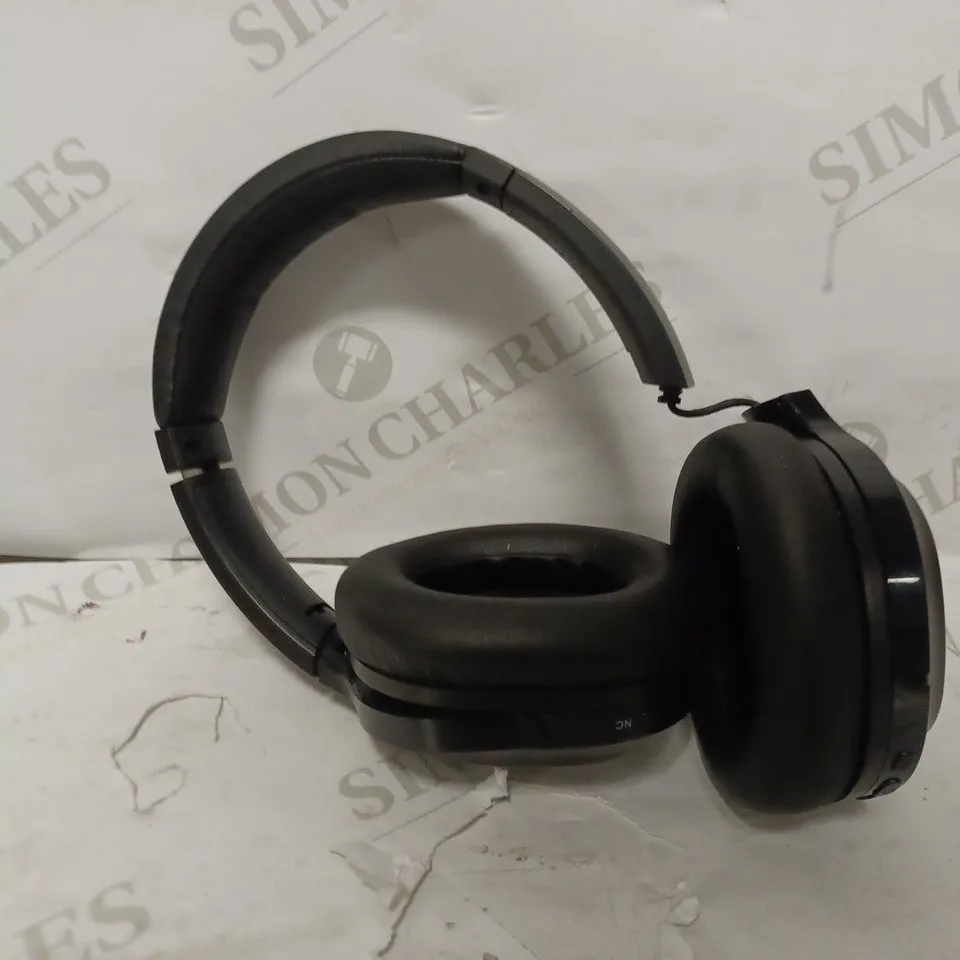 WIRELESS NOISE CANCELLING HEADPHONES 