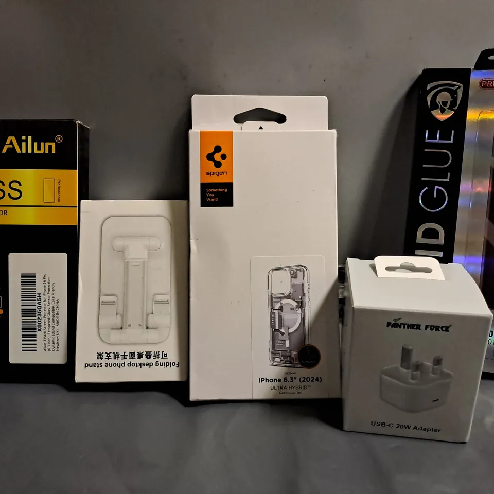 APPROXIMATELY 15 ASSORTED ITEMS TO INCLUDE - USB-C ADAPTER , SPIGEN IPHONE 6.3 , FOLDING DESKTOP PHONE STAND ETC