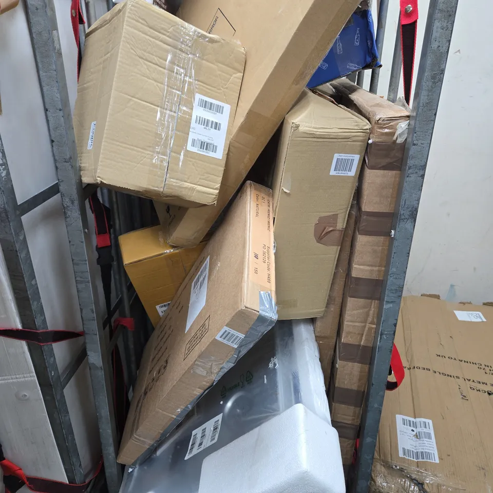 CAGE OF APPROXIMATELY 10 ASSORTED HOUSEHOLD ITEMS TO INCLUDE CANDLE TRAY, MIRROR, ETC - COLLECTION ONLY