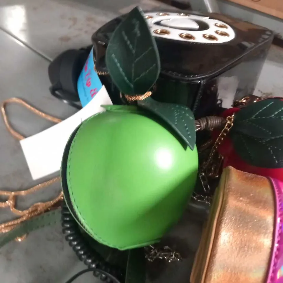 5 ASSORTED PIN UP AND INK HANDBAGS