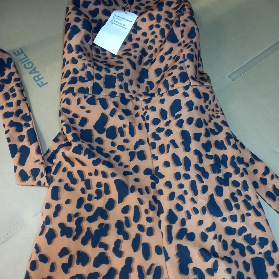 STYLE CHEAT LEOPARD PRINT JUMPSUIT - SIZE 10