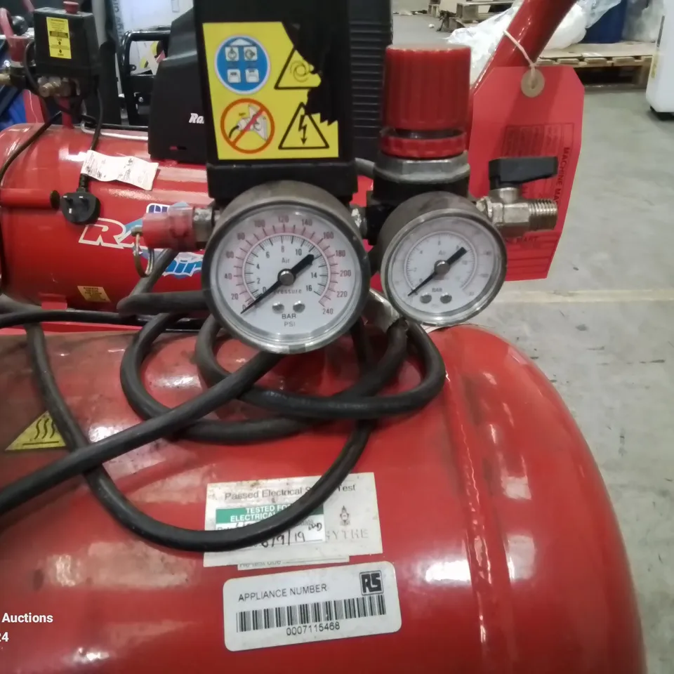 CLARKE RANGER 54 1 1/2 HP AIR AIR COMPRESSOR