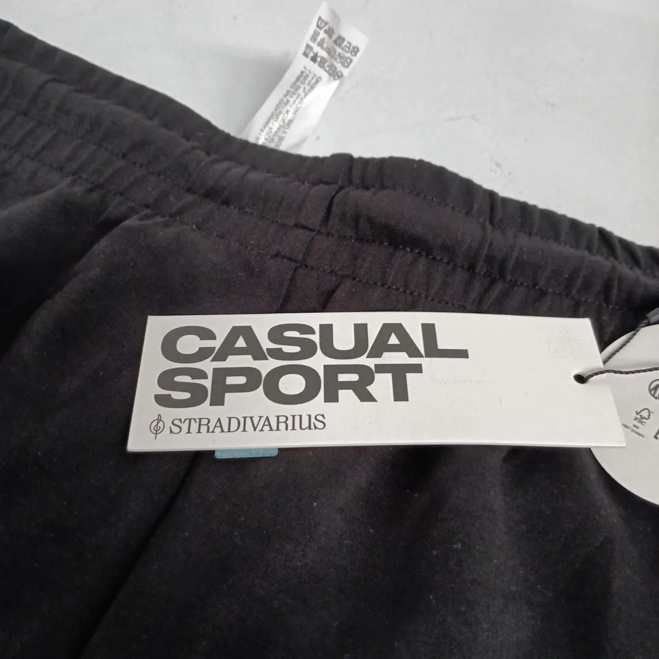 STRADIVARIUS CASUAL SPORT SHORTS, BLACK – UK L