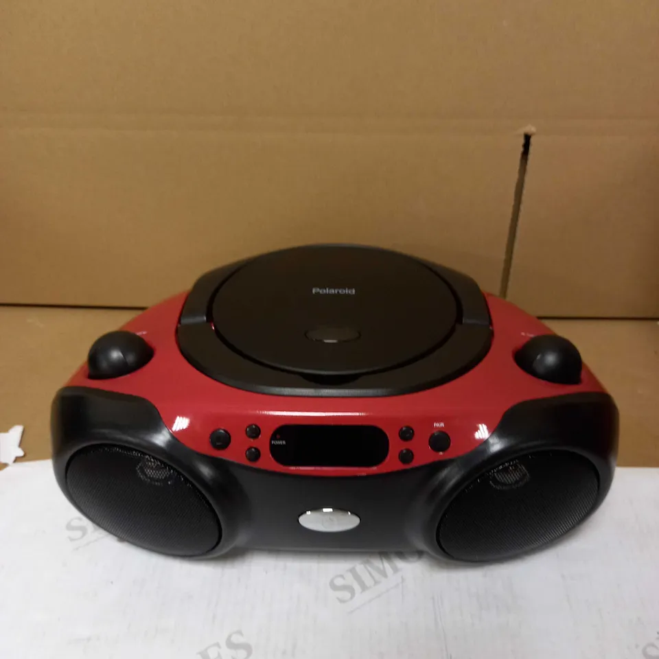 POLAROID BLUETOOTH CD BOOMBOX BLACK/RED 