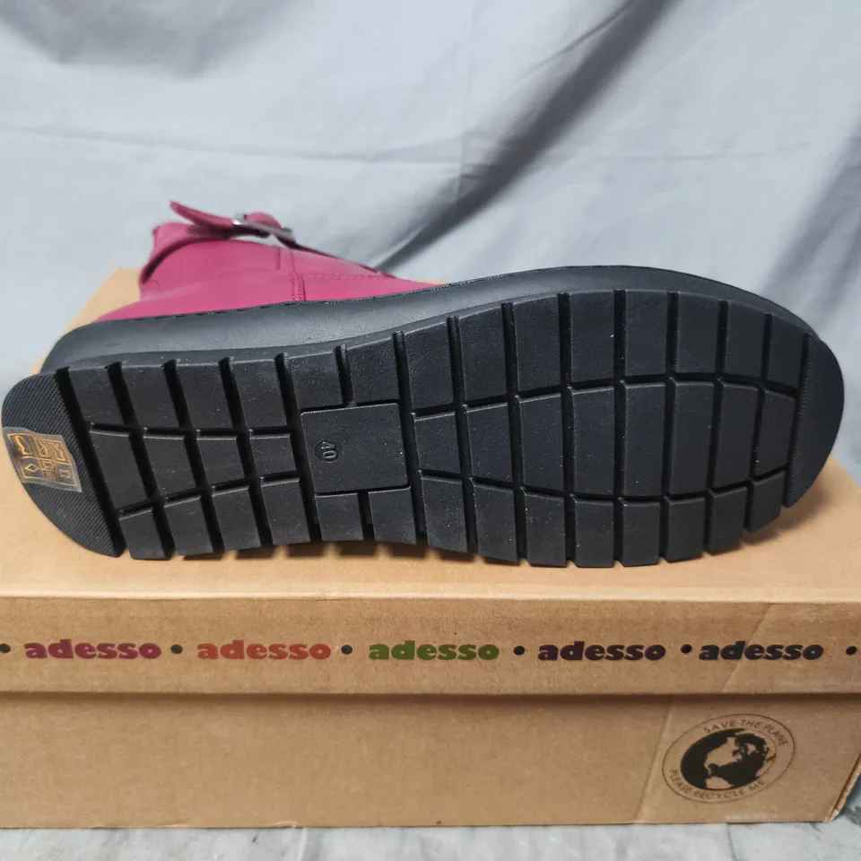 BOXED PAIR OF ADESSO WOMEN’S PINK ANKLE BOOT WITH BUCKLE STRAP - UK SIZE 40