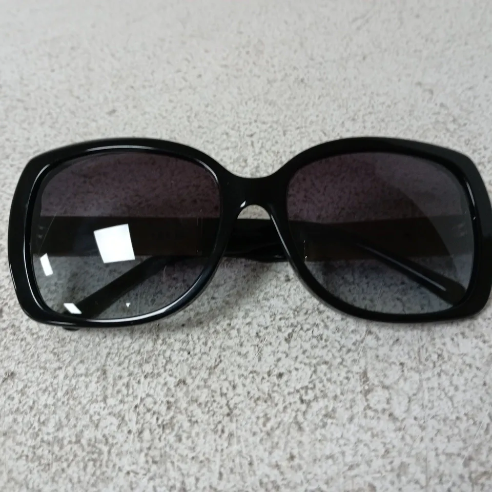 BOXED BURBERRY SUNGLASSES