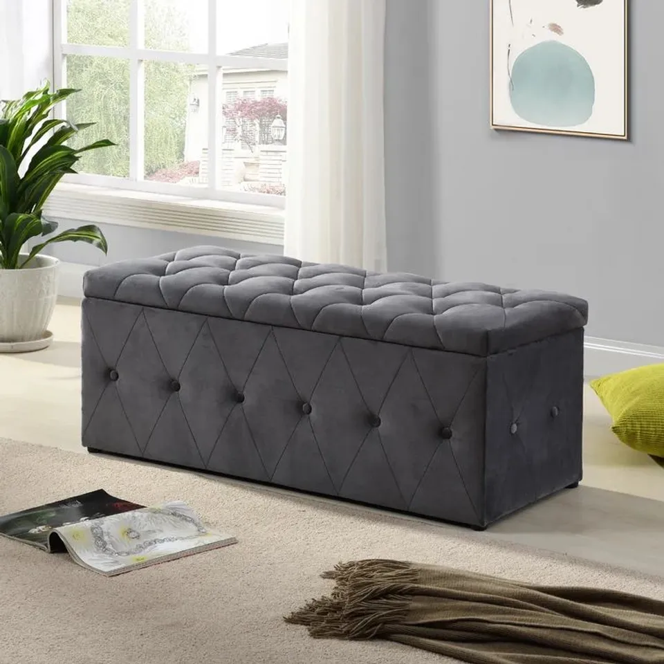 BOXED ORFORD BLANKET CHEST