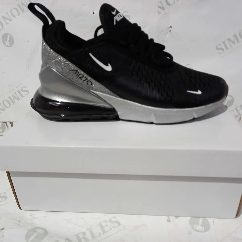 BOXED PAIR OF NIKE AIR TRAINERS IN BLACK/SILVER WITH GLITTER EFFECT UK SIZE 5