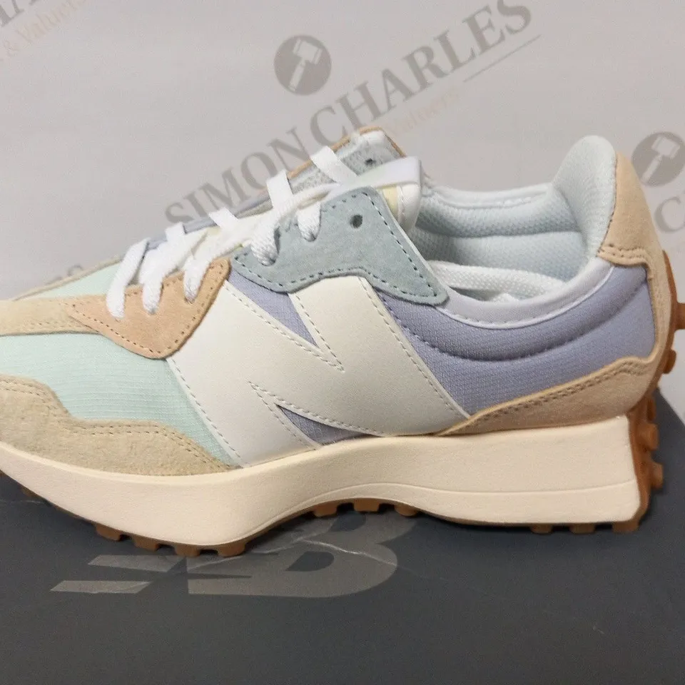 BOXED NEW BALANCE SIZE 3.5