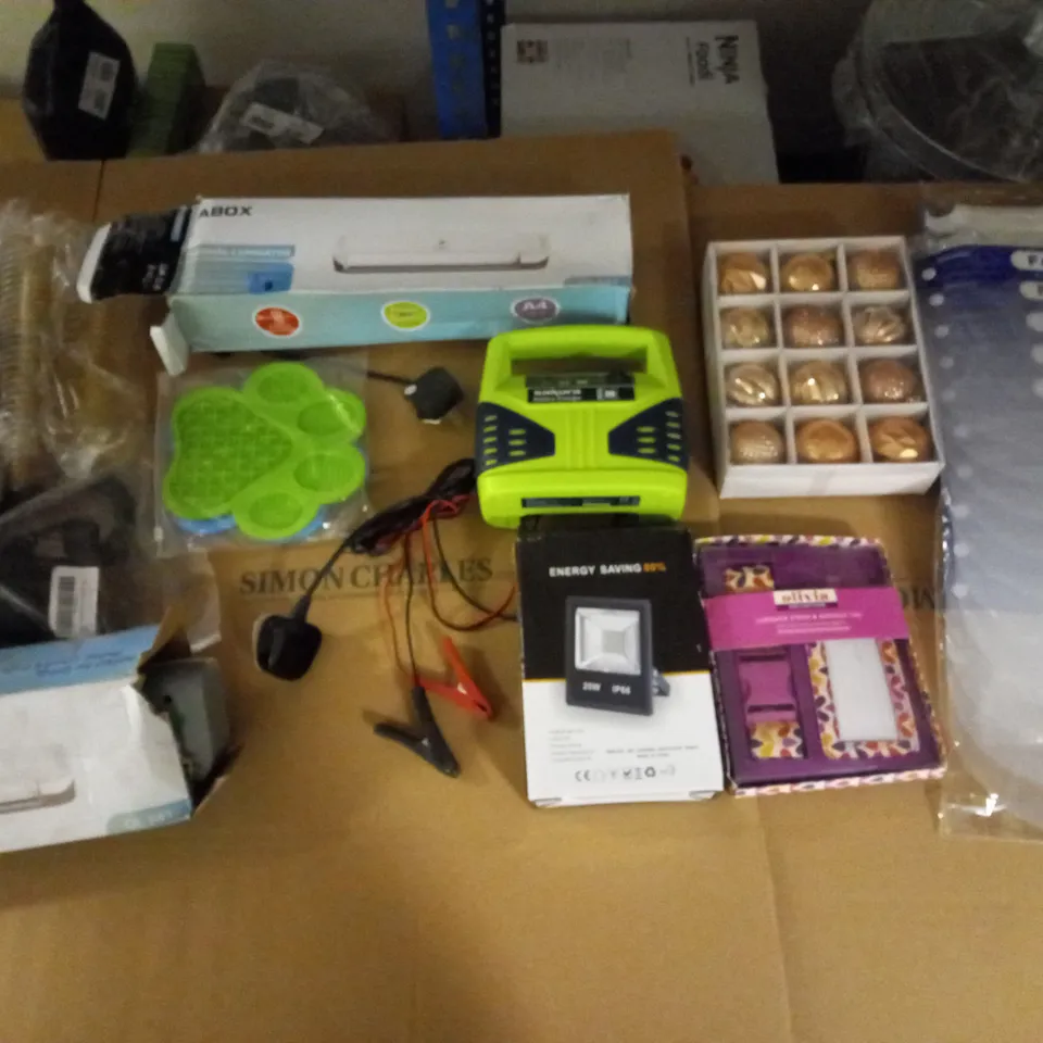 LARGE BOX OF ASSORTED GOODS TO INCLUDE PHILIPS SMARTCLEAN, LAMINTOR, AND FACE SHIELDS ETC. 