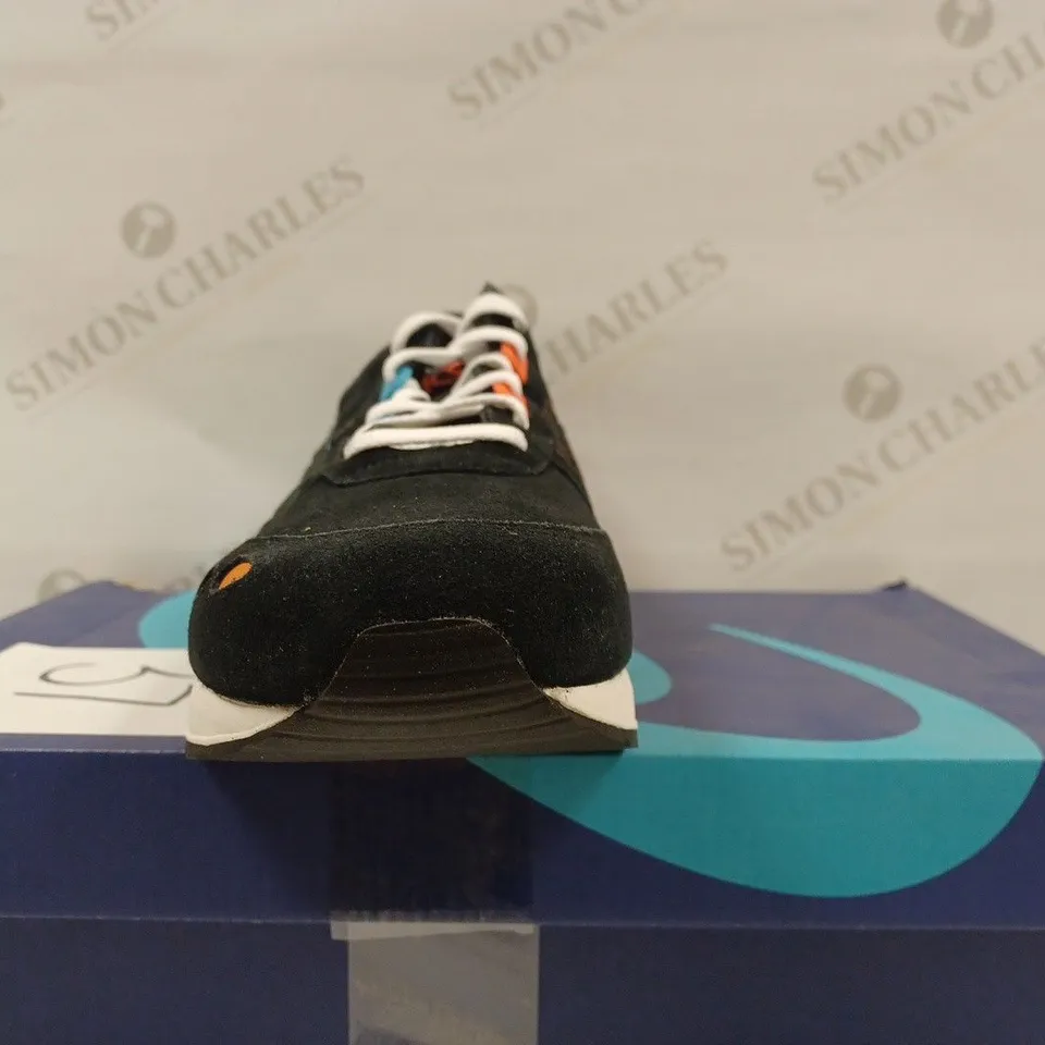 ASICS GEL-LYTE IN BLACK - EUR 46