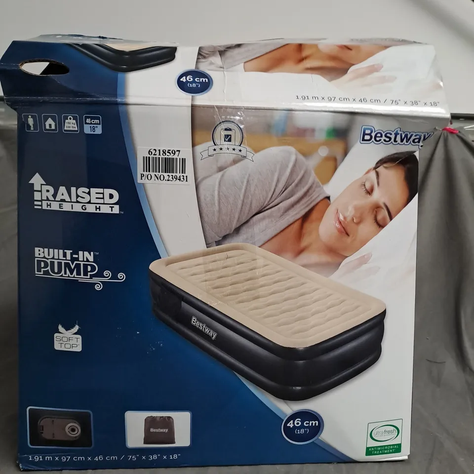 BOXED BESTWAY AIR BED 