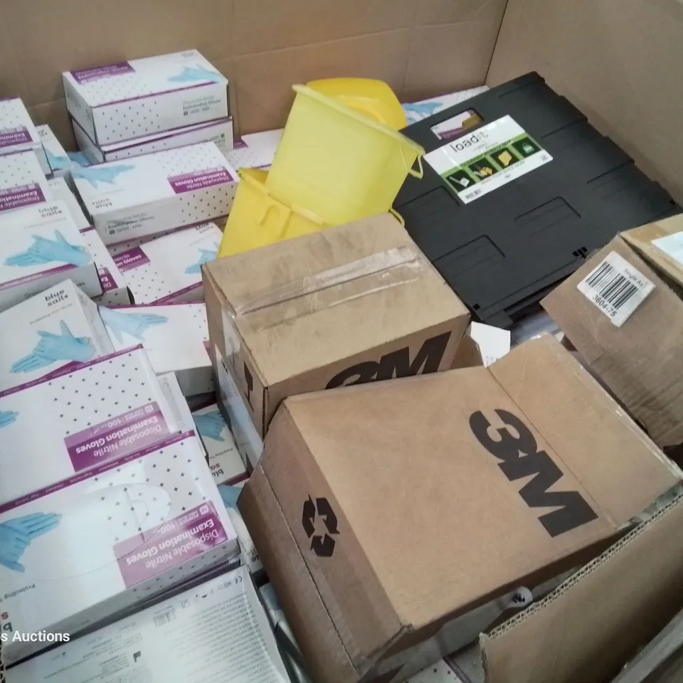 PALLET OF ASSORTED ITEMS, INCLUDING NITRIL DISPOSABLE EXAMINATION GLOVES & 3M MICROPORE TAPE,