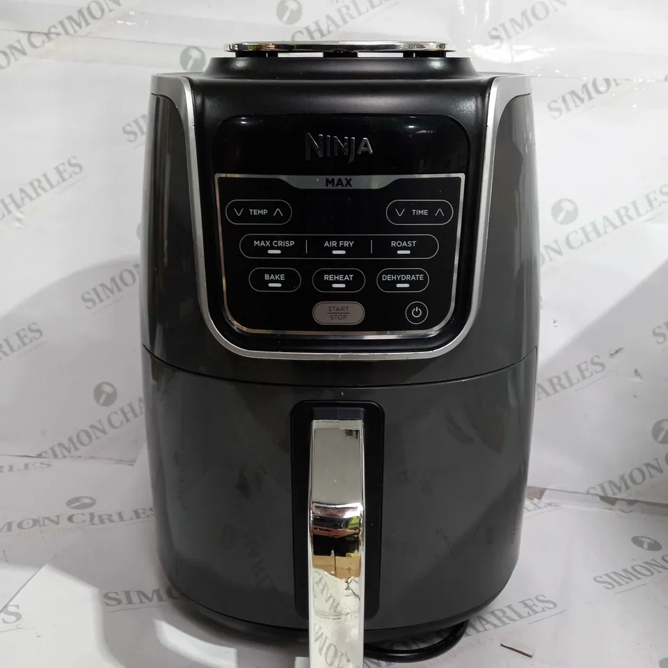 BOXED NINJA AIR FRYER MAX 5.2L