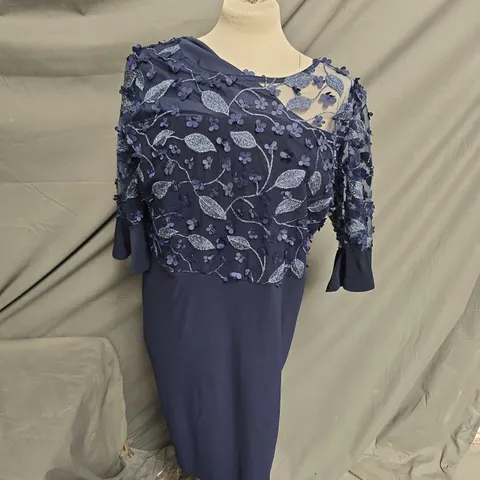 KLASS SHORT SLEEVE BLUE DRESS WITH UPPER LEAF DESIGN SIZE 22