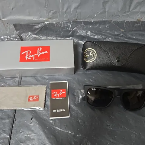 BOXED RAYBAN WAYFARER PRB4165 SUNGLASSES